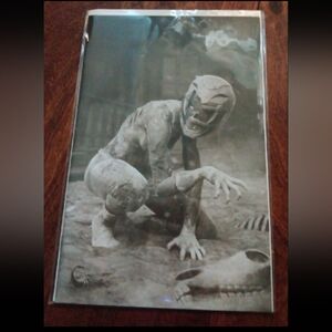 M.M.P.R. #117 Cover B Dark Grid Bl/Wh Barend Zombie Variant Comic